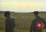 Standbild Luftbrücke der Straßenbau Ausrüstungen Chiloya Peru, 1966, aus Sekunde 32 historischem Filmmaterial Videoclip 65675036905