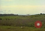 Standbild Luftbrücke der Straßenbau Ausrüstungen Chiloya Peru, 1966, aus Sekunde 36 historischem Filmmaterial Videoclip 65675036905