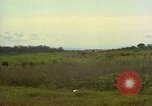 Standbild Luftbrücke der Straßenbau Ausrüstungen Chiloya Peru, 1966, aus Sekunde 38 historischem Filmmaterial Videoclip 65675036905