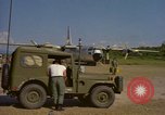 Standbild Luftbrücke der Straßenbau Ausrüstungen Chiloya Peru, 1966, aus Sekunde 18 historischem Filmmaterial Videoclip 65675036906