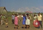 Standbild Luftbrücke der Straßenbau Ausrüstungen Chiloya Peru, 1966, aus Sekunde 23 historischem Filmmaterial Videoclip 65675036906