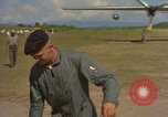 Standbild Luftbrücke der Straßenbau Ausrüstungen Chiloya Peru, 1966, aus Sekunde 31 historischem Filmmaterial Videoclip 65675036906