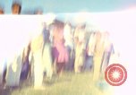 Standbild Luftbrücke der Straßenbau Ausrüstungen Chiloya Peru, 1966, aus Sekunde 62 historischem Filmmaterial Videoclip 65675036906