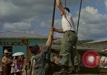 Standbild Luftbrücke der Straßenbau Ausrüstungen Chiloya Peru, 1966, aus Sekunde 6 historischem Filmmaterial Videoclip 65675036907