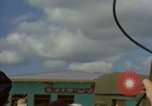Standbild Luftbrücke der Straßenbau Ausrüstungen Chiloya Peru, 1966, aus Sekunde 20 historischem Filmmaterial Videoclip 65675036907