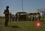 Standbild Luftbrücke der Straßenbau Ausrüstungen Chiloya Peru, 1966, aus Sekunde 26 historischem Filmmaterial Videoclip 65675036907