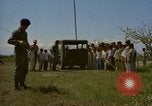 Standbild Luftbrücke der Straßenbau Ausrüstungen Chiloya Peru, 1966, aus Sekunde 28 historischem Filmmaterial Videoclip 65675036907