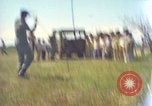 Standbild Luftbrücke der Straßenbau Ausrüstungen Chiloya Peru, 1966, aus Sekunde 29 historischem Filmmaterial Videoclip 65675036907