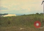 Standbild Luftbrücke der Straßenbau Ausrüstungen Chiloya Peru, 1966, aus Sekunde 14 historischem Filmmaterial Videoclip 65675036909