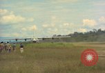 Standbild Luftbrücke der Straßenbau Ausrüstungen Chiloya Peru, 1966, aus Sekunde 18 historischem Filmmaterial Videoclip 65675036909