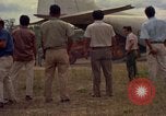 Standbild Luftbrücke der Straßenbau Ausrüstungen Chiloya Peru, 1966, aus Sekunde 37 historischem Filmmaterial Videoclip 65675036909