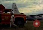 Immagine di Un ponte aereo di strada in costruzione attrezzature Chiloya Perù, 1966, secondo 50 filmato di repertorio 65675036910