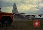 Immagine di Un ponte aereo di strada in costruzione attrezzature Chiloya Perù, 1966, secondo 58 filmato di repertorio 65675036910