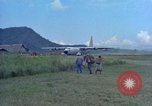 Standbild Luftbrücke der Straßenbau Ausrüstungen Chiloya Peru, 1966, aus Sekunde 29 historischem Filmmaterial Videoclip 65675036911