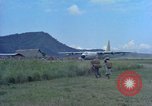 Standbild Luftbrücke der Straßenbau Ausrüstungen Chiloya Peru, 1966, aus Sekunde 34 historischem Filmmaterial Videoclip 65675036911