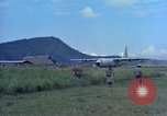 Standbild Luftbrücke der Straßenbau Ausrüstungen Chiloya Peru, 1966, aus Sekunde 36 historischem Filmmaterial Videoclip 65675036911