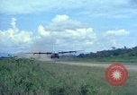 Standbild Luftbrücke der Straßenbau Ausrüstungen Chiloya Peru, 1966, aus Sekunde 38 historischem Filmmaterial Videoclip 65675036911