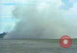 Standbild Luftbrücke Road Construction Equipment Chiloya Peru, 1966, aus Sekunde 31 historischem Filmmaterial Videoclip 65675036912