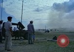 Standbild Luftbrücke Road Construction Equipment Chiloya Peru, 1966, aus Sekunde 33 historischem Filmmaterial Videoclip 65675036912