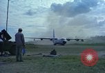 Standbild Luftbrücke Road Construction Equipment Chiloya Peru, 1966, aus Sekunde 41 historischem Filmmaterial Videoclip 65675036912
