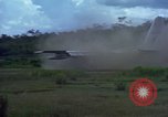 Standbild Luftbrücke Road Construction Equipment Chiloya Peru, 1966, aus Sekunde 31 historischem Filmmaterial Videoclip 65675036913