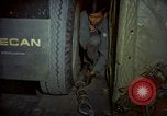 Image Andes engins de construction de routes de transport aérien Chiloya Pérou, 1966, de la seconde 8 séquences d'archives historiques vidéo 65675036915