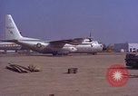 Image Andes engins de construction de routes de transport aérien Chiloya Pérou, 1966, de la seconde 22 séquences d'archives historiques vidéo 65675036917