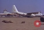 Image Andes engins de construction de routes de transport aérien Chiloya Pérou, 1966, de la seconde 26 séquences d'archives historiques vidéo 65675036917