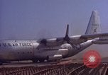 Image Andes engins de construction de routes de transport aérien Chiloya Pérou, 1966, de la seconde 51 séquences d'archives historiques vidéo 65675036917
