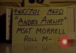 Image Andes Airlift de matériel de construction Chiloya Pérou, 1966, de la seconde 4 séquences d'archives historiques vidéo 65675036921