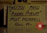 Image Andes Airlift de matériel de construction Chiloya Pérou, 1966, de la seconde 5 séquences d'archives historiques vidéo 65675036921