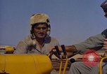 Image Andes Airlift de matériel de construction Chiloya Pérou, 1966, de la seconde 18 séquences d'archives historiques vidéo 65675036921