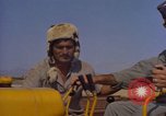 Image Andes Airlift de matériel de construction Chiloya Pérou, 1966, de la seconde 19 séquences d'archives historiques vidéo 65675036921