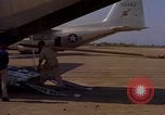 Image Andes Airlift de matériel de construction Chiloya Pérou, 1966, de la seconde 59 séquences d'archives historiques vidéo 65675036921
