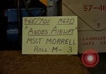 Image Andes Airlift de matériel de construction Chiloya Pérou, 1966, de la seconde 4 séquences d'archives historiques vidéo 65675036922