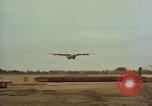 Image Andes Airlift de matériel de construction Chiloya Pérou, 1966, de la seconde 36 séquences d'archives historiques vidéo 65675036922