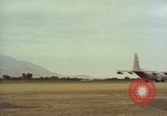 Image Andes Airlift de matériel de construction Chiloya Pérou, 1966, de la seconde 51 séquences d'archives historiques vidéo 65675036922