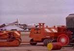 Image Andes Airlift Chiloya Pérou, 1966, de la seconde 59 séquences d'archives historiques vidéo 65675036923