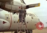 Image Andes Equipements de construction de routes de transport aérien Chiloya Pérou, 1966, de la seconde 16 séquences d'archives historiques vidéo 65675036924