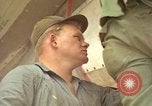 Image Andes Equipements de construction de routes de transport aérien Chiloya Pérou, 1966, de la seconde 26 séquences d'archives historiques vidéo 65675036924