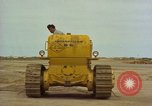 Image Andes Equipements de construction de routes de transport aérien Chiloya Pérou, 1966, de la seconde 43 séquences d'archives historiques vidéo 65675036924