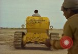 Image Andes Equipements de construction de routes de transport aérien Chiloya Pérou, 1966, de la seconde 44 séquences d'archives historiques vidéo 65675036924