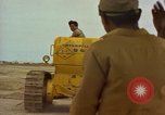 Image Andes Equipements de construction de routes de transport aérien Chiloya Pérou, 1966, de la seconde 50 séquences d'archives historiques vidéo 65675036924