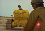 Image Andes Equipements de construction de routes de transport aérien Chiloya Pérou, 1966, de la seconde 51 séquences d'archives historiques vidéo 65675036924