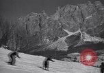 Image course de ski Cortina d'Ampezzo Italie, 1939, de la seconde 18 séquences d'archives historiques vidéo 65675036951