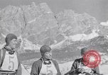 Image course de ski Cortina d'Ampezzo Italie, 1939, de la seconde 61 séquences d'archives historiques vidéo 65675036951