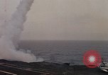 Standbild USA Schiff Amerika CVA-66 United States USA, 1966, aus Sekunde 13 historischem Filmmaterial Videoclip 65675036952