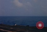 Standbild USA Schiff Amerika CVA-66 United States USA, 1966, aus Sekunde 28 historischem Filmmaterial Videoclip 65675036952