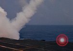 Standbild USA Schiff Amerika CVA-66 United States USA, 1966, aus Sekunde 34 historischem Filmmaterial Videoclip 65675036952