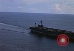 Standbild USA Schiff Amerika CVA-66 United States USA, 1966, aus Sekunde 59 historischem Filmmaterial Videoclip 65675036952